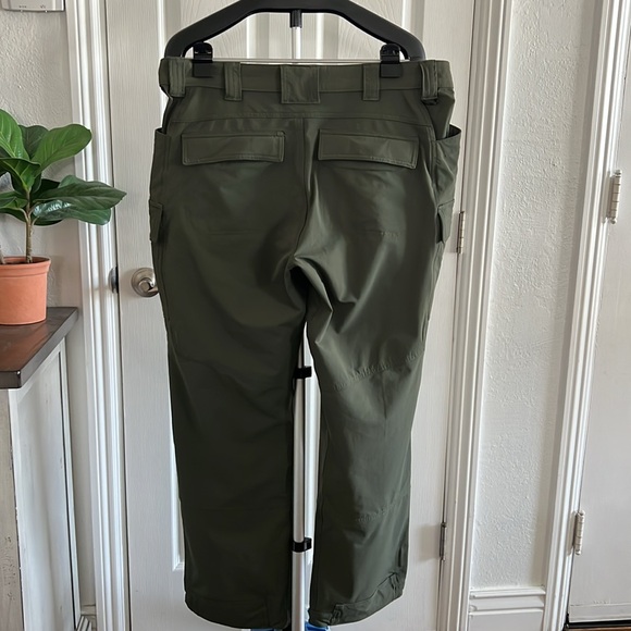 DULUTH TRADING CO men’s cargo pants 38x32 - Picture 3 of 13